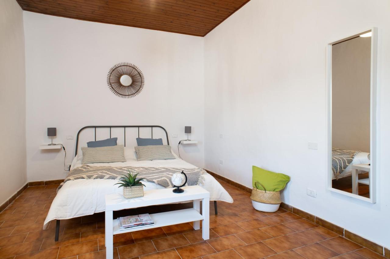 Borgo Hospitality Lägenhet San Piero a Sieve Exteriör bild